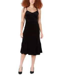 Black Tape Women's Strappy V-Neck Velvet Midi Dress